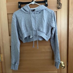 GREY CROPPED HOODIE